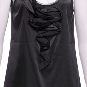 Dian Von Furstenburg SILK Imara top size 6/us sz M 3 D flowers detail